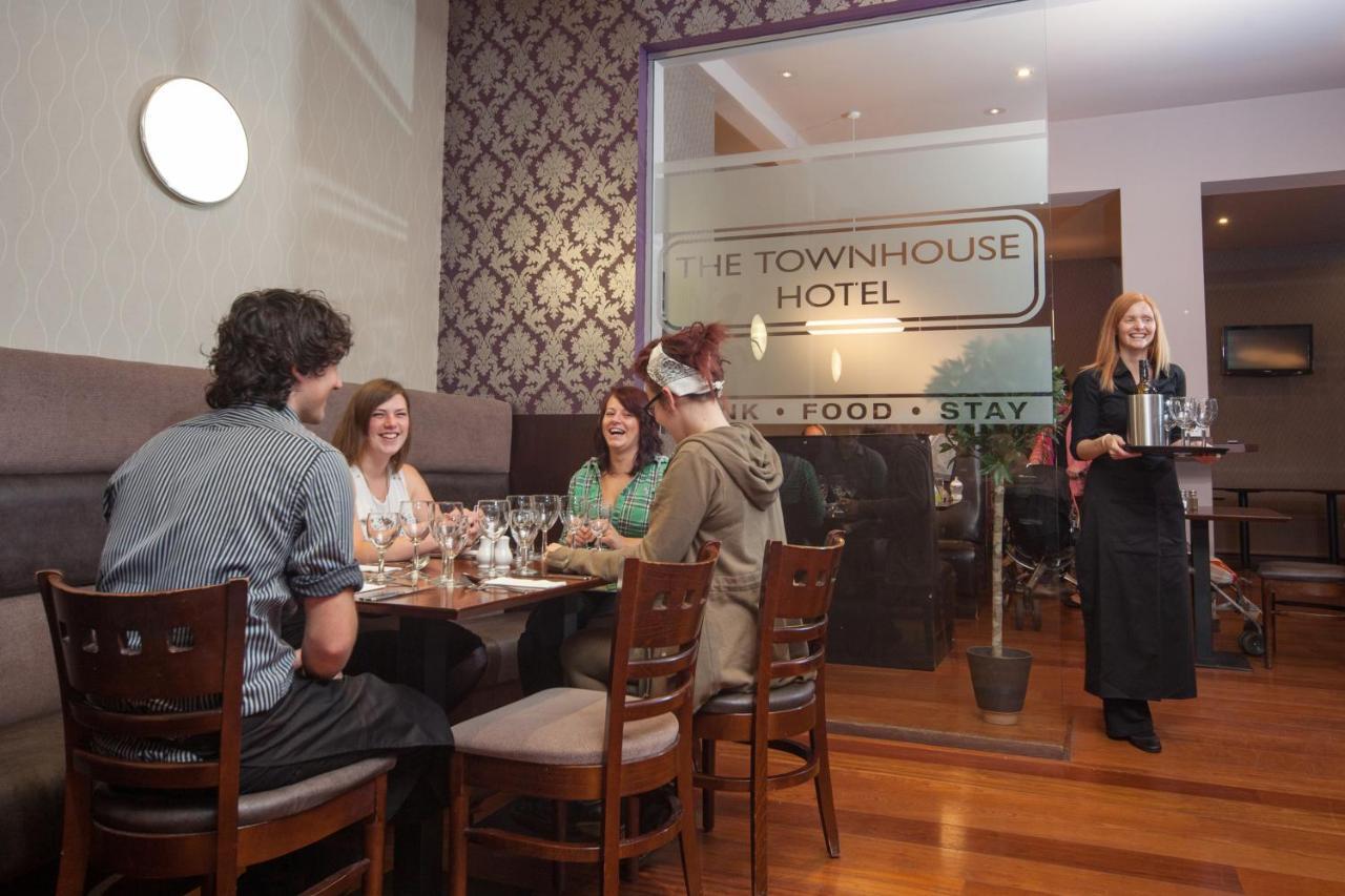 The Townhouse Hotel Арброт Номер фото